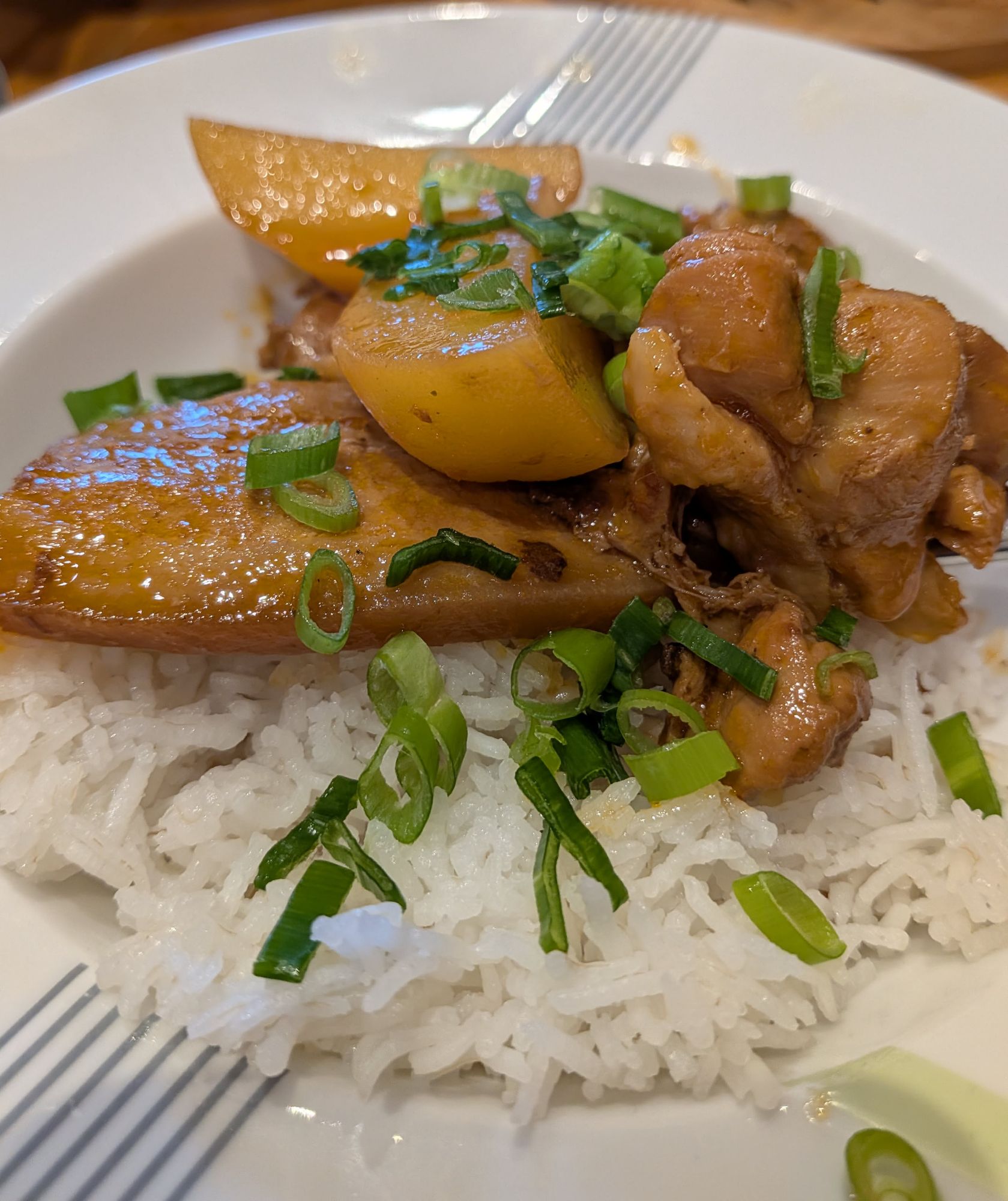 Philippinisches Adobo mit Reis